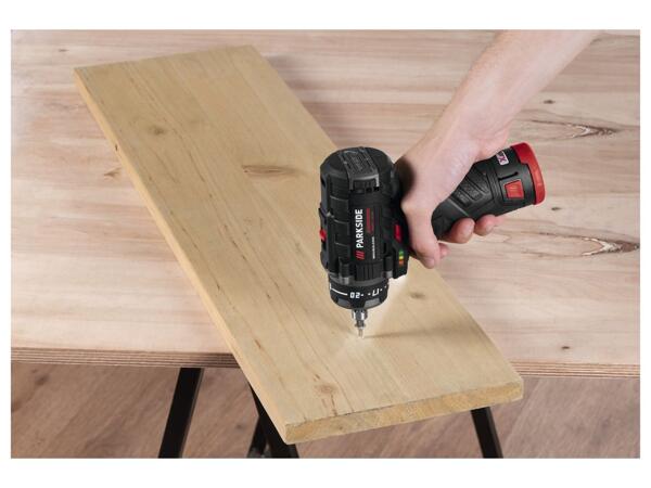 Cordless drill driver set