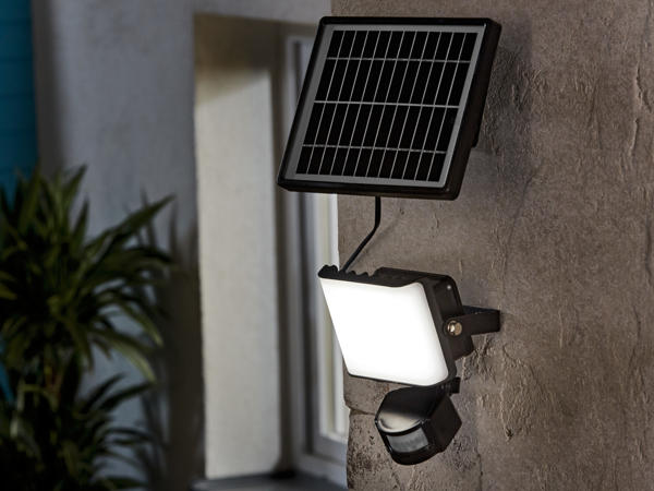 LIVARNO(R)LUX LED-Solarstrahler