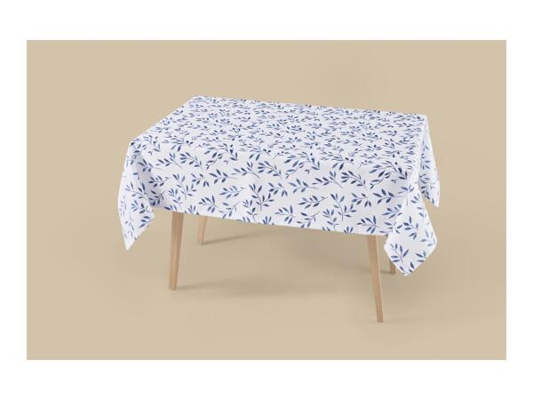 Tablecloth With Leaf Pattern