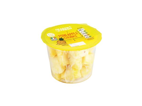 Fruit Salad / Melon / Pineapple Chunks
