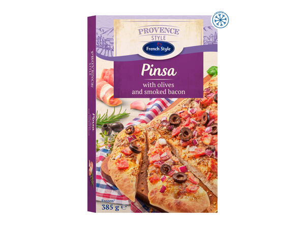 Duc de Coeur Pinsa with Olives & Smoked Bacon