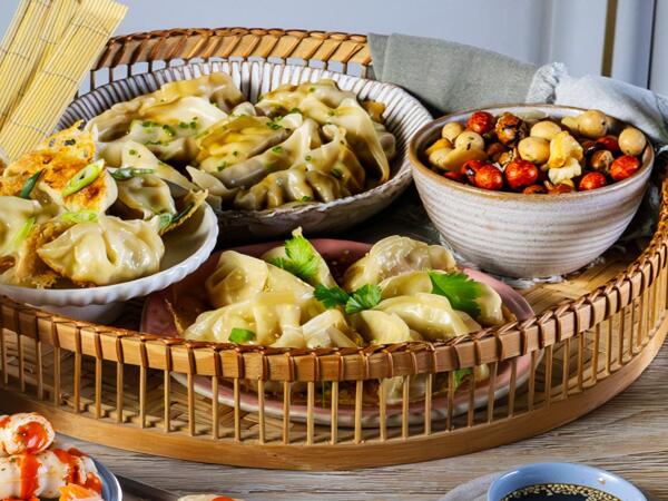 Shrimp Gyoza with Sauce