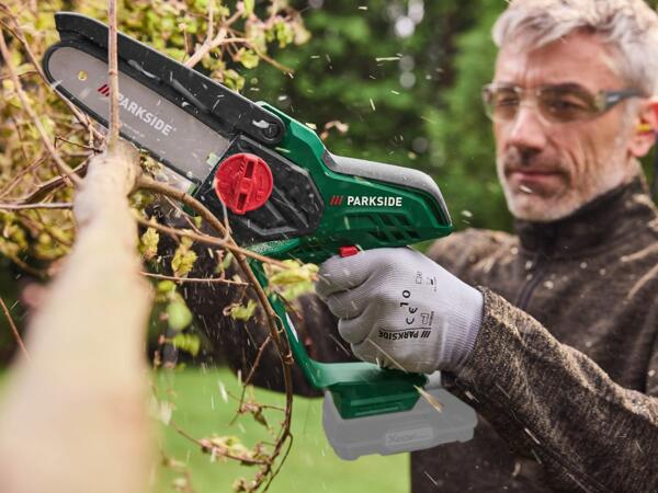 20V Cordless Wood Cutter