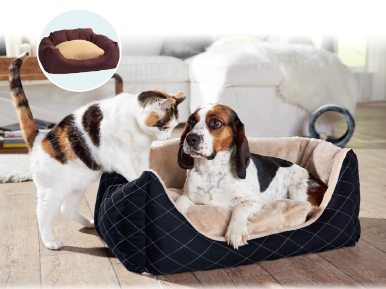 ZOOFARI Padded Dog Bed 68 x 25 x 44cm