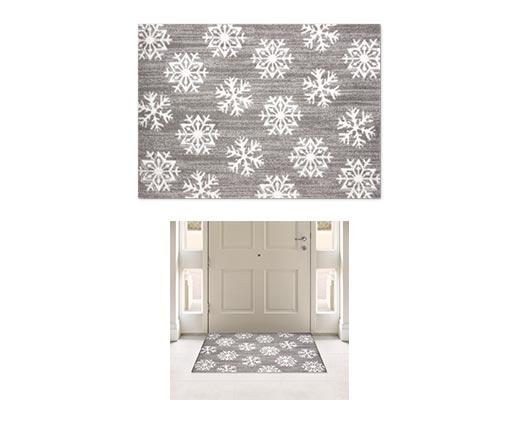 Merry Moments 
 26" x 36" Holiday Artisan Accent Rug