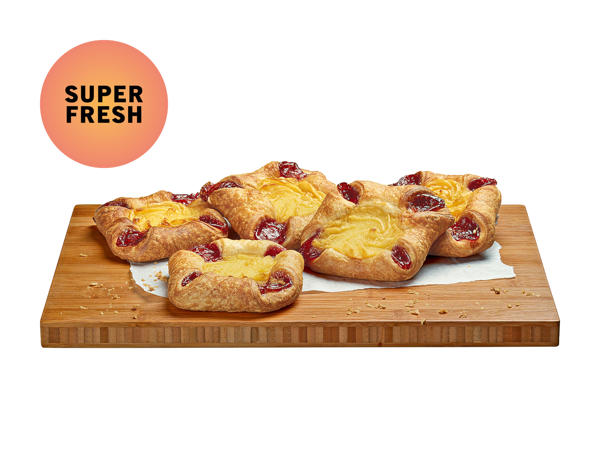 Viennoiserie à la pâte feuilletée fourrée