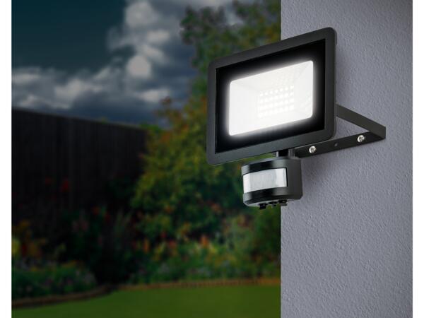 24W LED Outdoor Light