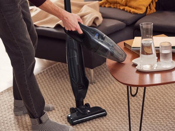 2-in-1 Hand- und Stielstaubsauger