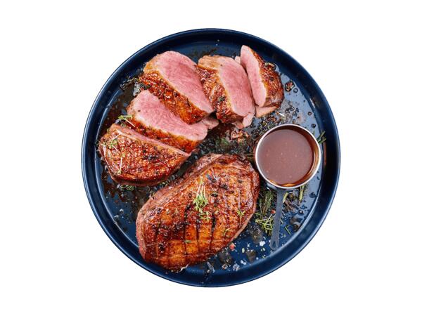 Frisches Barbarie Entenbrustfilet