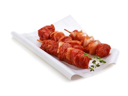 Brochette de porc aux oignons