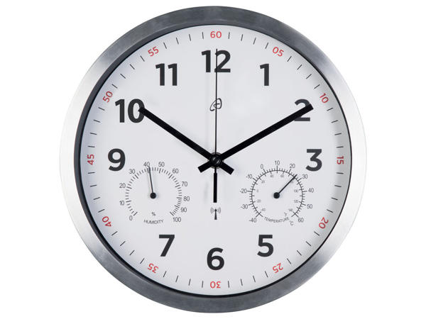 Radio-Controlled Wall Clock