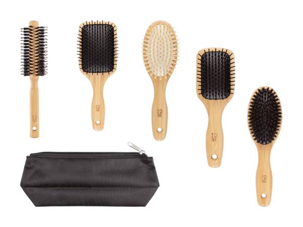 Assortiment de brosses à cheveux