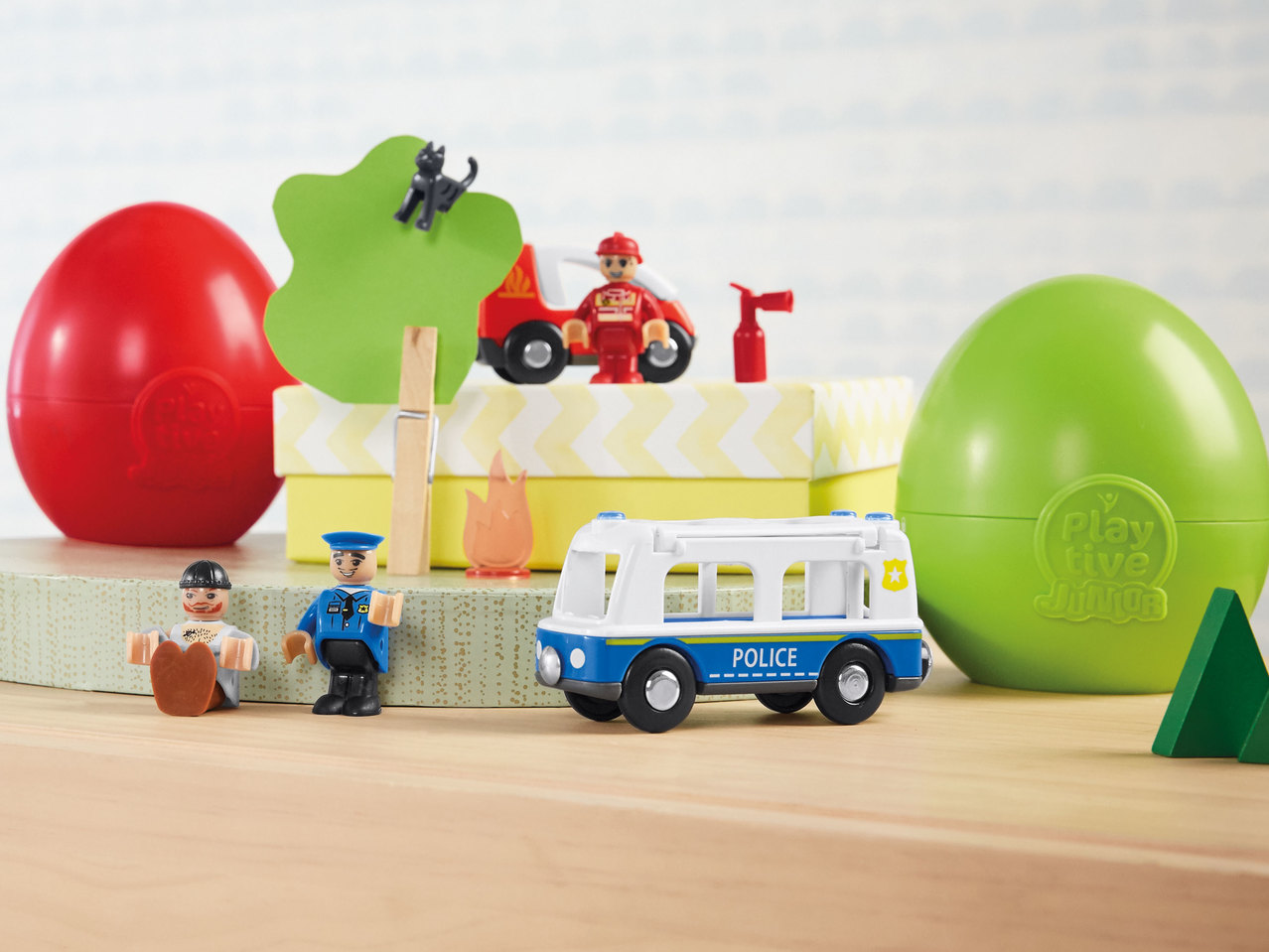 Playtive Junior Collectable Egg with Figurine1
