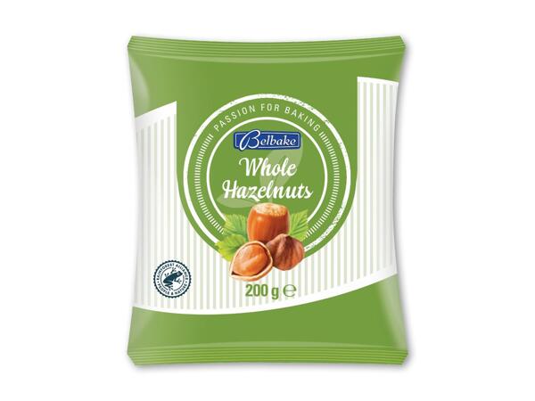 Hele hasselnødder