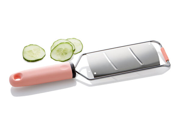 Ernesto Graters Assorted