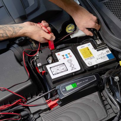 Chargeur de batteries 6 V/12 V