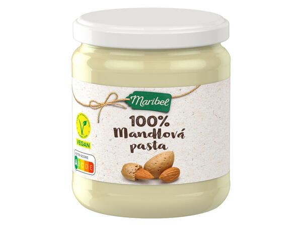 PASTA Z BLANŠÍROVANÝCH MANDLÍ