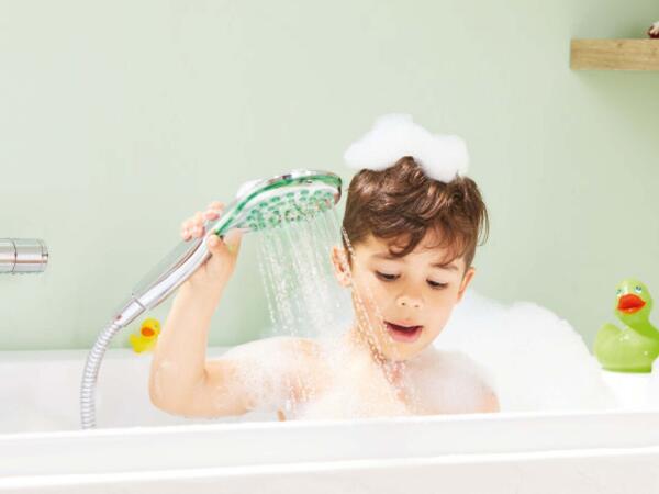 Shower Head with LED Temperature Indicator