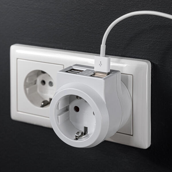 Steckdosenadapter