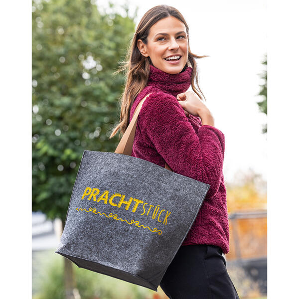 Modische Tasche in Filzoptik
