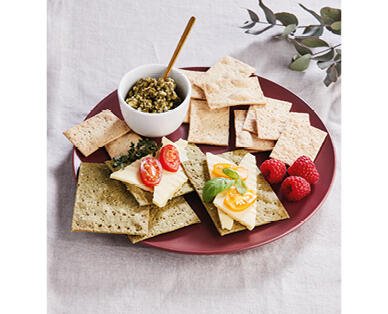 Tucker's Crackers – Rosemary & Chia 110g