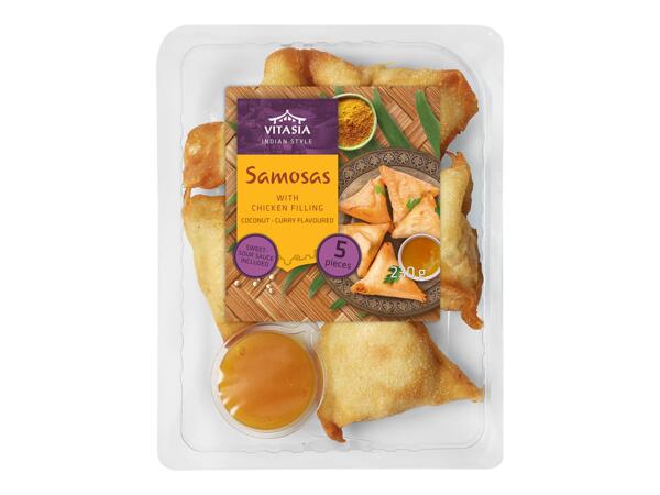 Chicken Samosa With Sweet And Sour Sauce