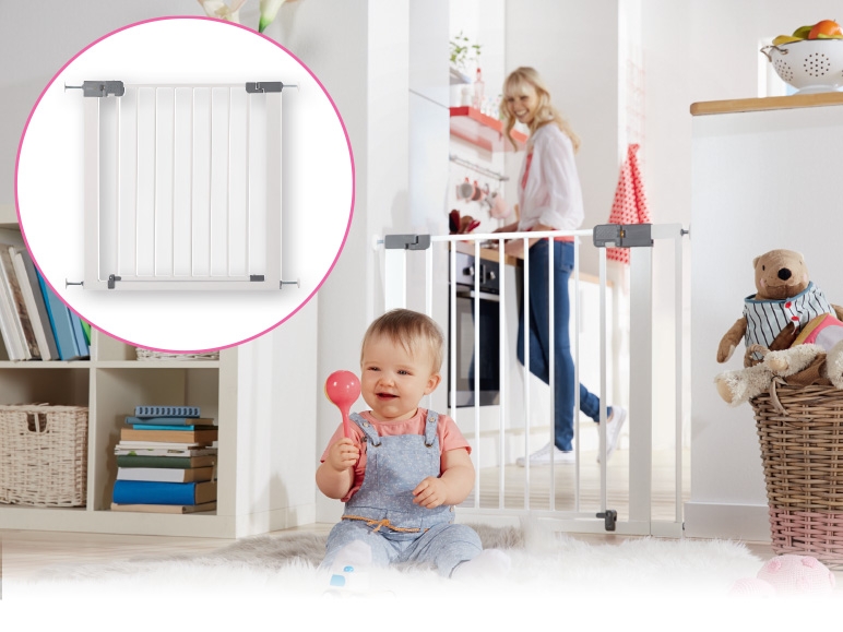 Safety 1st(R) Child Safety Gate