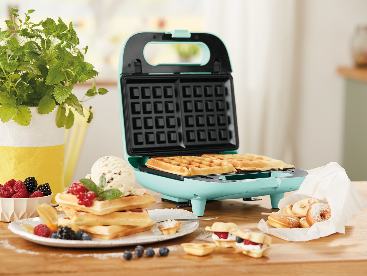 Silvercrest Waffle Maker1