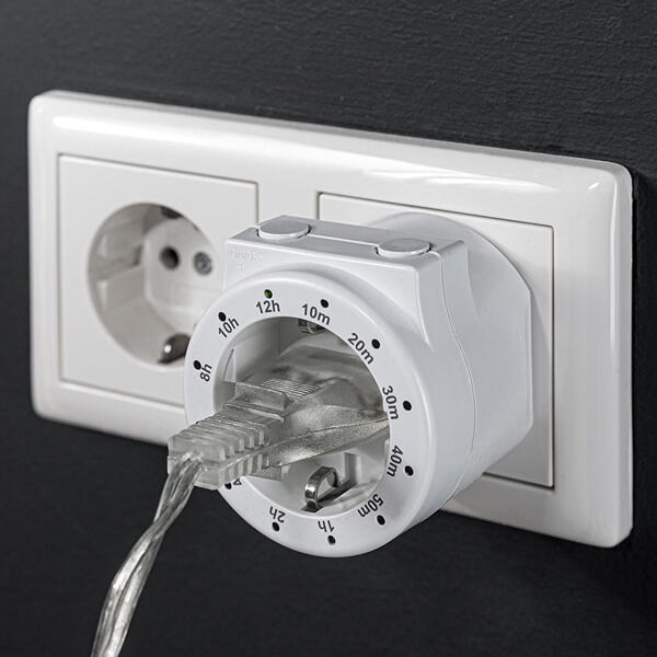 Steckdosenadapter mit Zeitschaltuhr