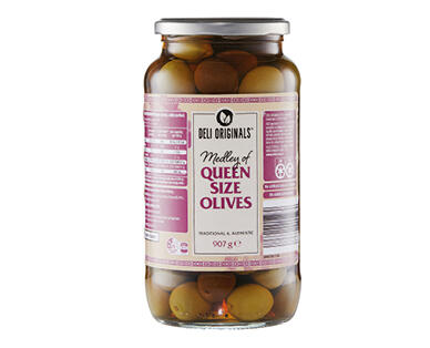 Deli Originals Whole Spanish Queen Green Olives 907g