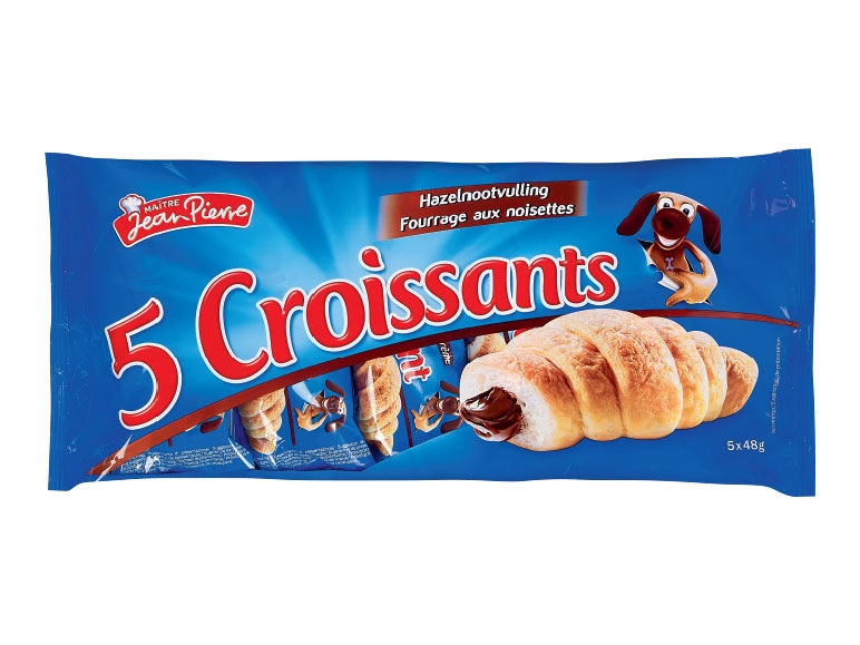 Croissants met hazelnootvulling