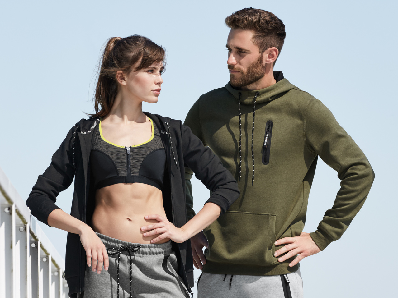 CRIVIT(R) Damen/Herren Sweatjacke oder -Pullover1