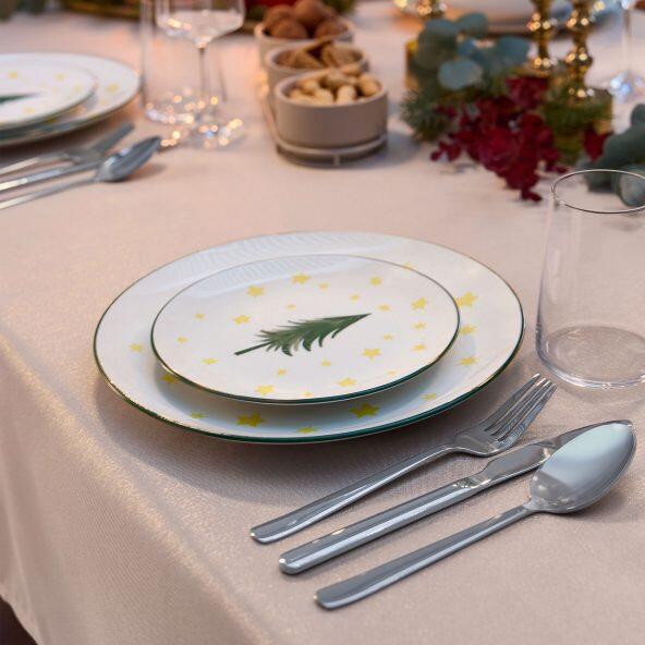 CROFTON(R) 				Service de Noël en porcelaine, 12 pcs