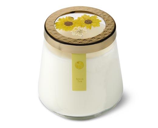 Huntington Home 
 Flower Pressed Candle