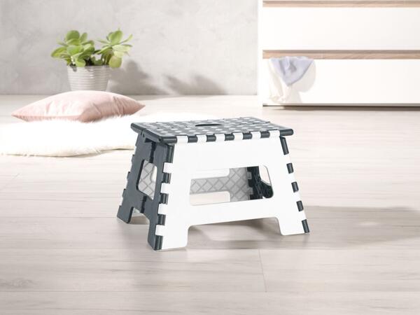Folding step stool