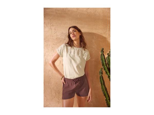 Ladies' White Top