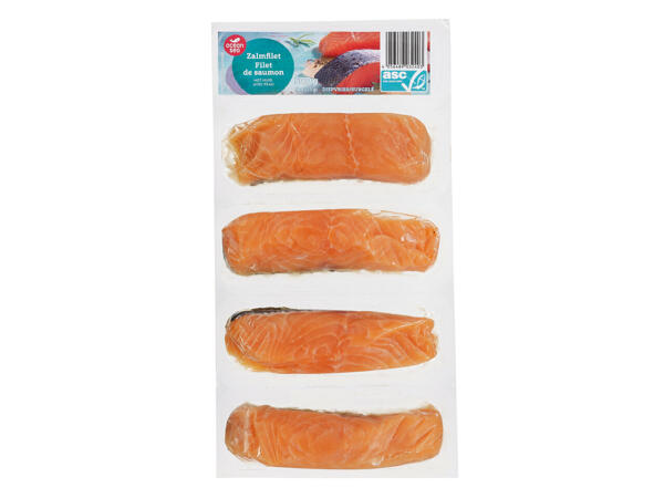 Filets de saumon avec peau