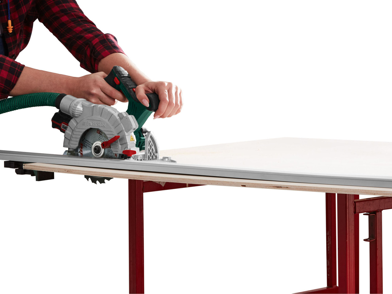 Clamping and Sawing Guide Rail