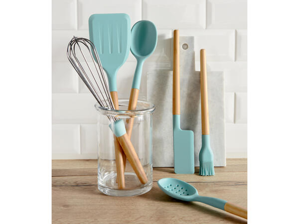 Kitchen Utensil in Silicone and Bamboo