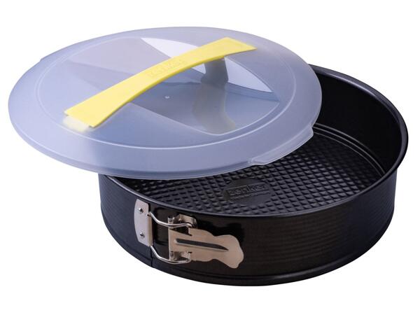 Baking tray or mould with lid