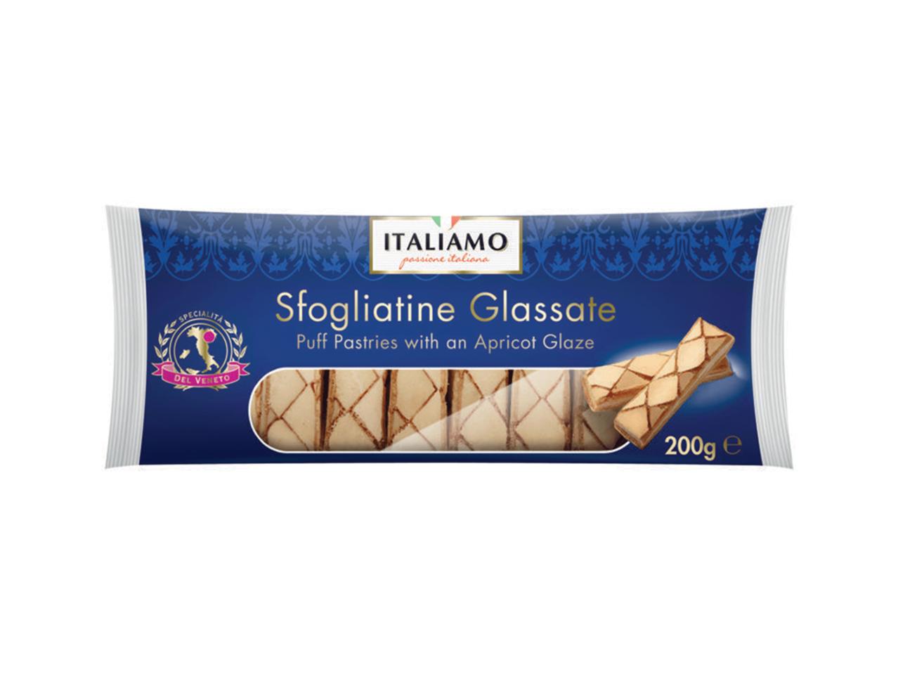 ITALIAMO Puff Pastries with an Apricot Glaze