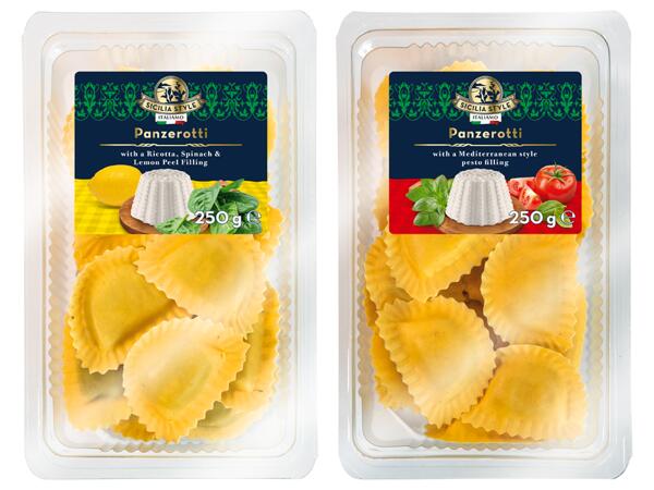 Färsk fylld pasta