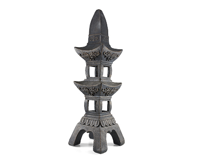 Pagoda Temple Statue