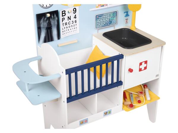 2-in-1 Baby Clinic and Vets
