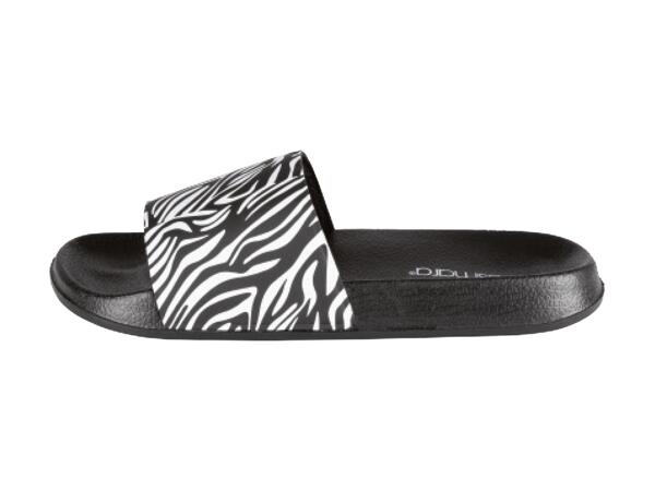 Ladie's Flip Flops
