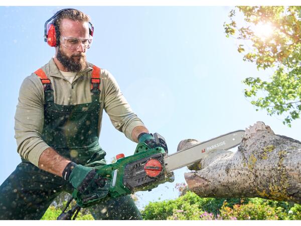 1600W Electric Chainsaw