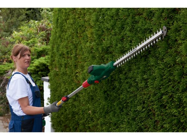 20V Cordless Extendable Hedge Trimmer