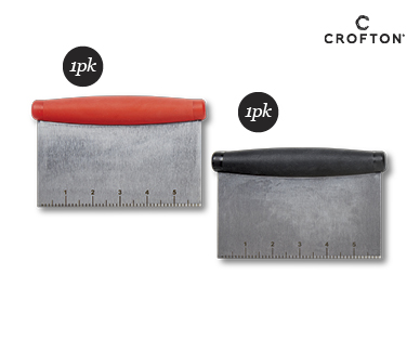 CAKE DECORATING TOOLS