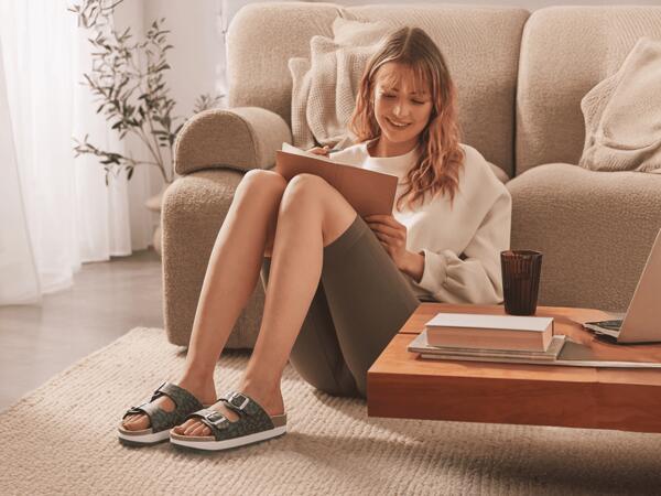 Damen Pantolette mit Plateausohle
