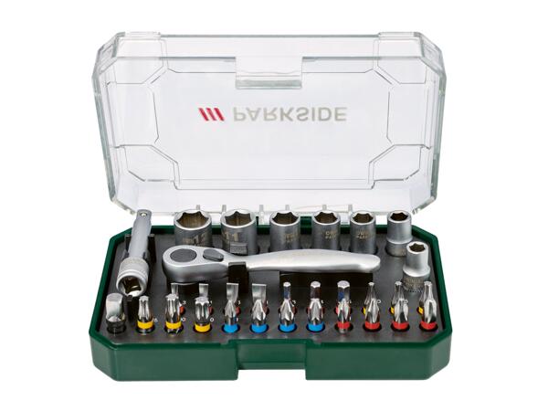 Ratchet Bit and Socket Set